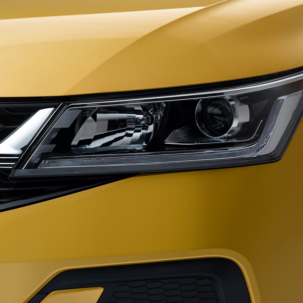 Chevrolet Aveo HB 2024, nuevo sedán con faros delanteros de halógeno