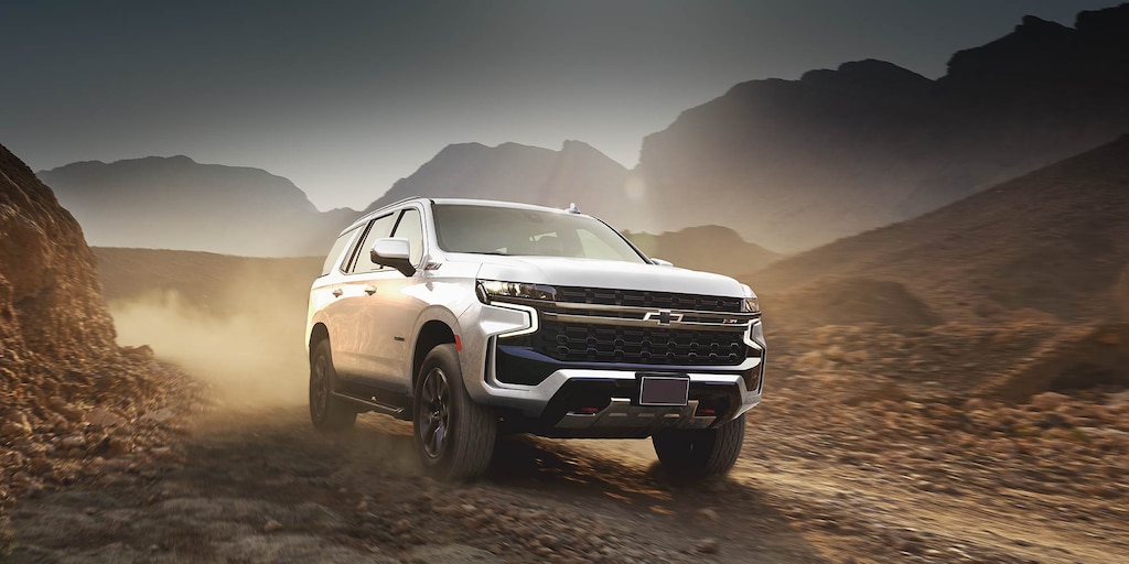 Chevrolet Tahoe 2024, SUV 4x4 con cristales tintados y gran diseño imponente