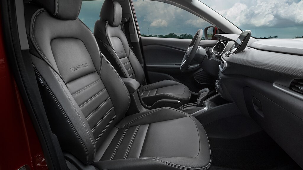 Vestiduras de vinipiel son parte del kit lux para Chevrolet Tracker