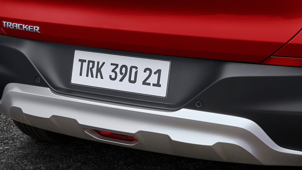 Sensores de reversa como parte del kit lux de Chevrolet Tracker