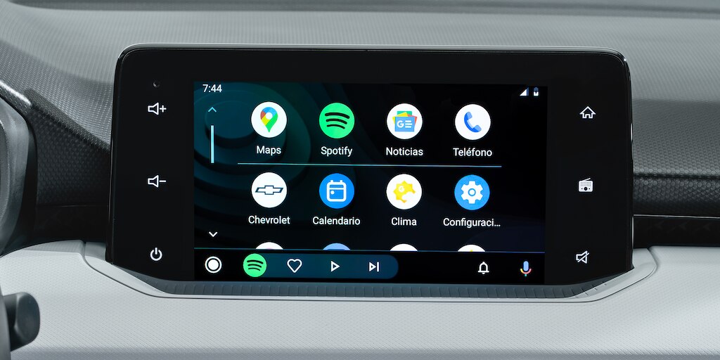 Nuevo Chevrolet Aveo 2024, sedán con pantalla táctil de 8 pulgadas, Apple Carplay y Android Auto