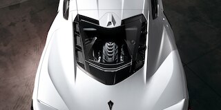 Corvette Stingray 2025, carro deportivo de lujo con techo removible, transparente y vista de fibra de carbono