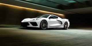 Corvette Stingray 2025, carro deportivo de lujo con transmisión automática de 8 velocidades