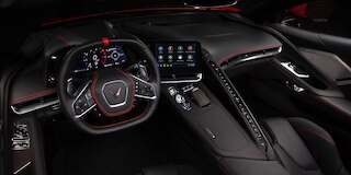 Volante calefactable con ajuste de profundidad y ajuste de altura eléctrico de Corvette 2025 - vista interior